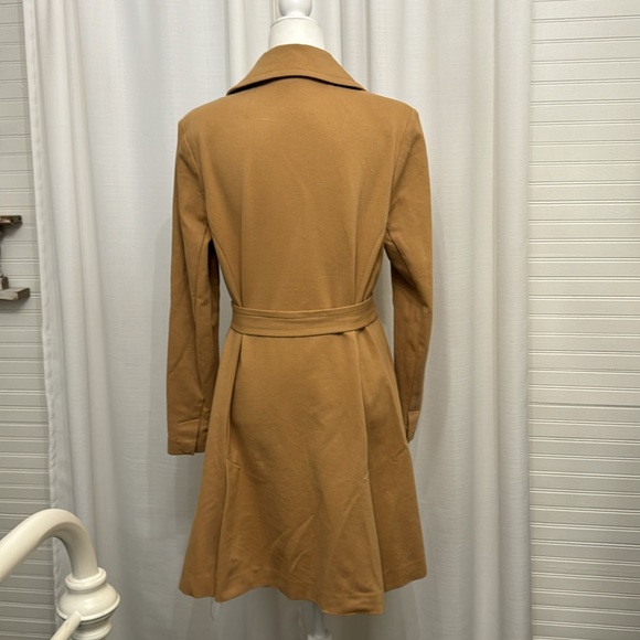 Cabi Camel Colored Trench Coat Sz Lg - Picture 4 of 6